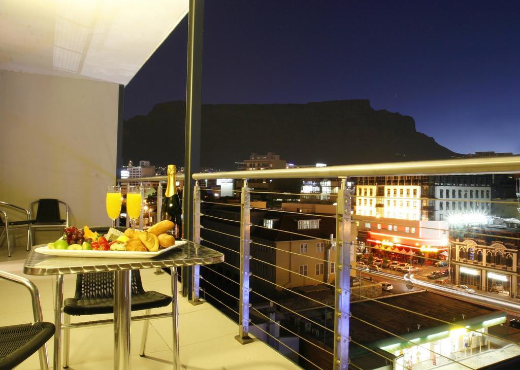 The Rockwell Luxury Suites Cape Town Exterior photo