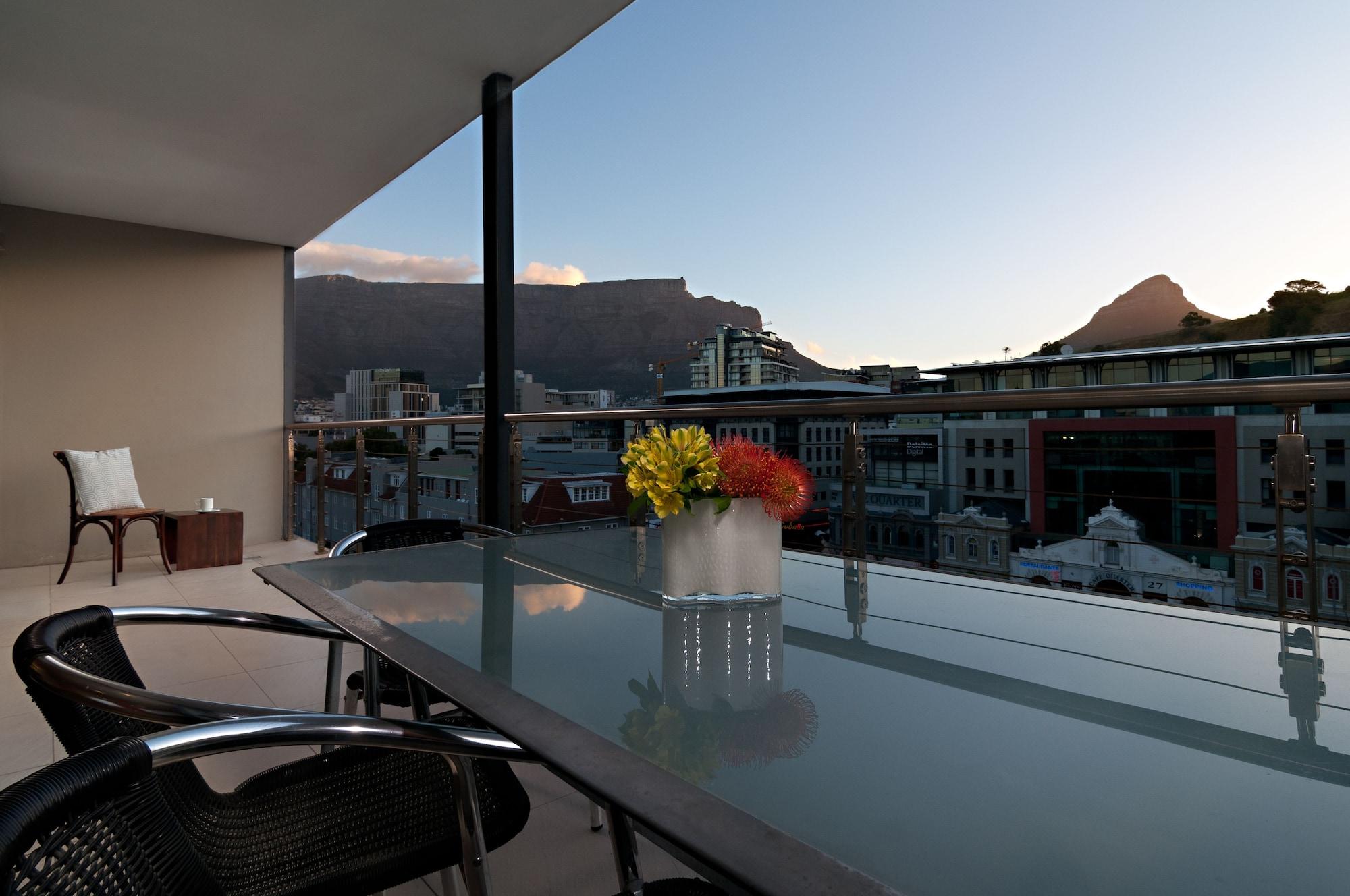 The Rockwell Luxury Suites Cape Town Exterior photo